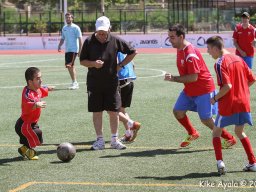 2014 (17)